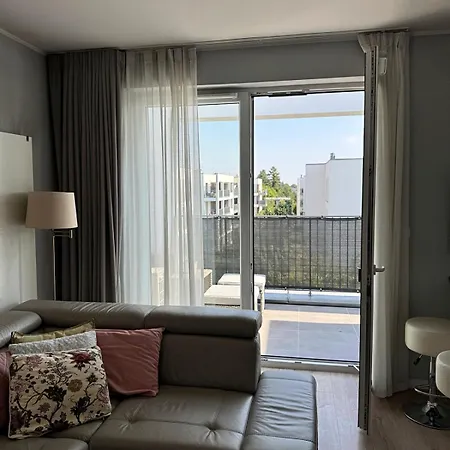 דירה Stylish With Ac & Balcony *