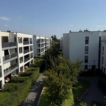 Stylish With Ac & Balcony * פוזנן